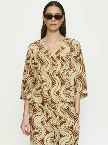 T-shirt ' SRCline ' Soft Rebels en marron : devant