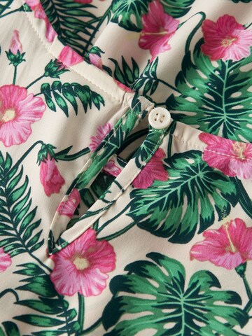 Robe 'Vinaya' NAME IT en mélange de couleurs