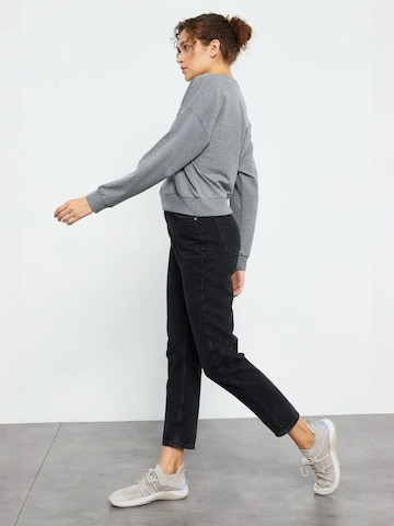 Sweat-shirt Tommy Life en gris