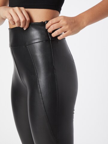 VILA Skinny Leggings in Schwarz