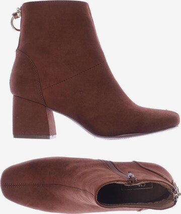 ONLY Dress Boots in 37 in Brown: front