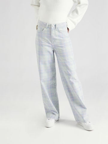 florence by mills exclusive for ABOUT YOU Wide Leg Jeans 'Iris' in Grün: predná strana