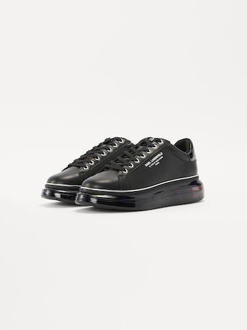 Sneaker low de la Karl Lagerfeld pe negru