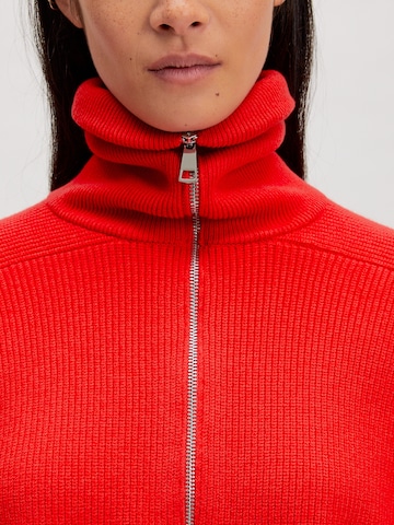 EDITED Knit Cardigan 'Lucila' in Red