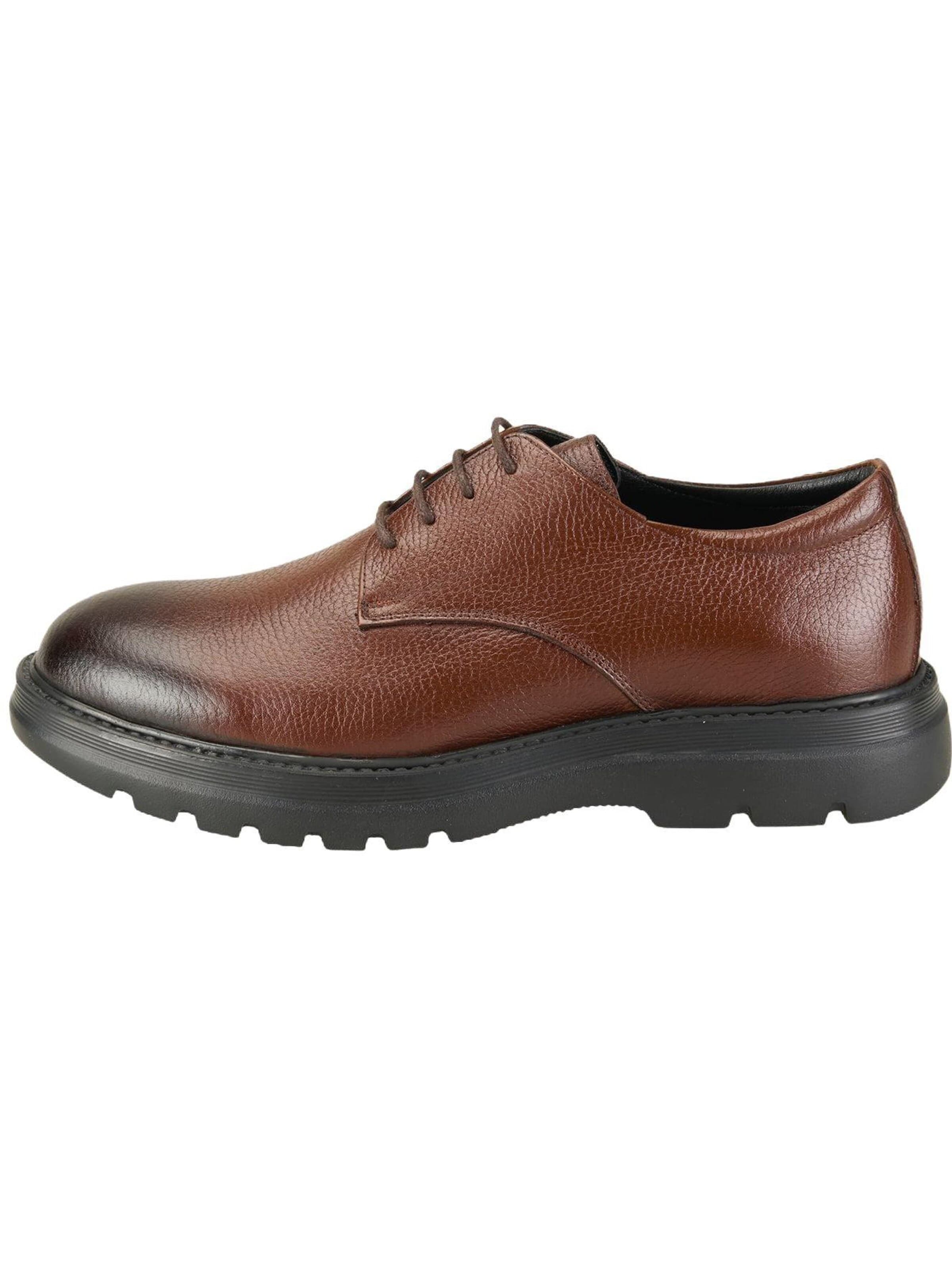 Chaussure basse 'Lässige Spitze' Desa en marron