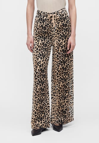 Munthe Wide leg Τζιν 'OBEY' σε καφέ: μπροστά