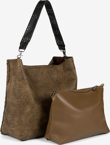 styleBREAKER Schultertasche '2 in 1 Schultertasche mit Nietengurt und Innentasche' in Braun: Vorderseite