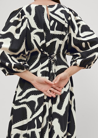 Robe COMMA en noir