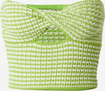 ABOUT YOU x Laura Giurcanu Knitted Top in Green: front