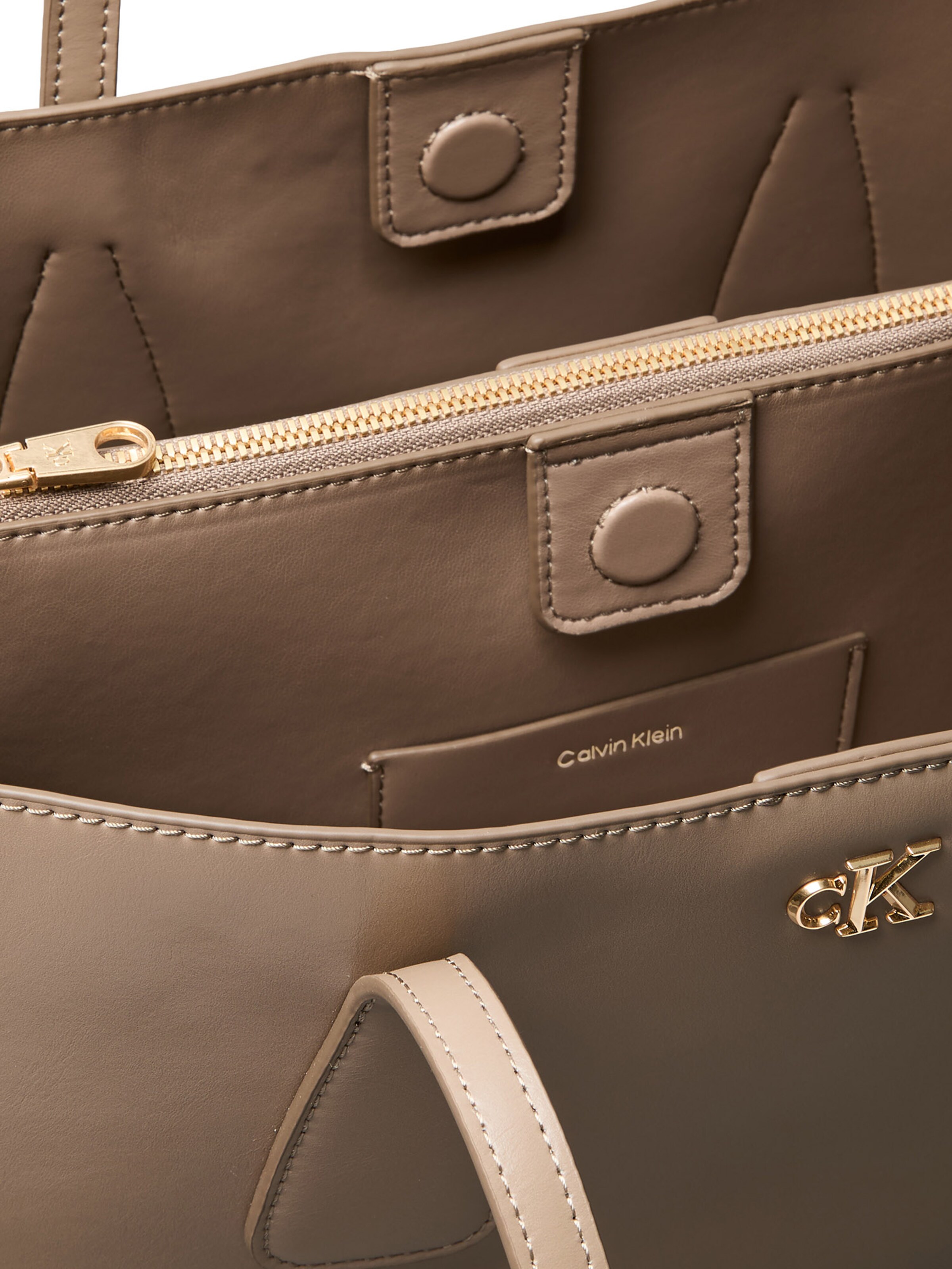 Calvin Klein Shoulder Bag in Brown