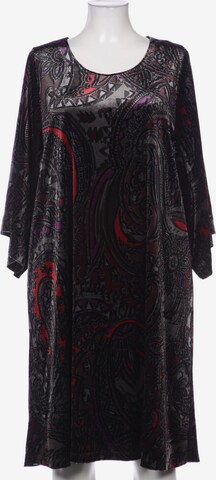 Yoek Dress in XXXL in Black: front