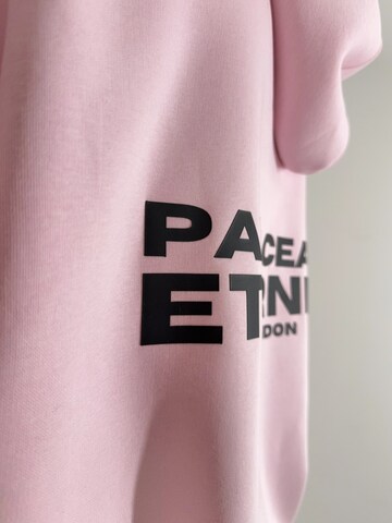 QWX2 Sweatshirt 'ETERNITY'‌‌‌‌‌‌ in Pink