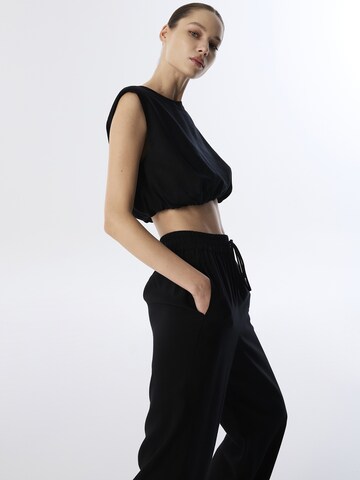 Twist Top in Zwart