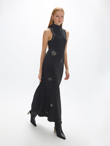 Lola Casademunt - Vestido en negro