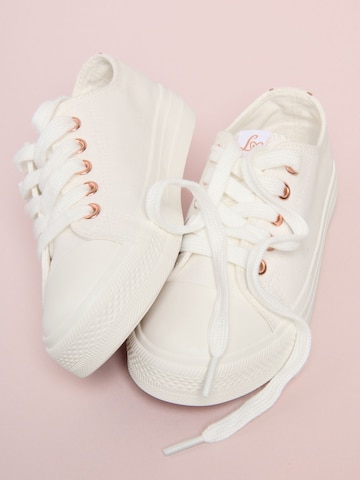 Lipsy Σνίκερ σε λευκό