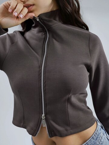 Busem Between-Season Jacket in Brown