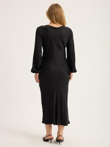 Robe HOME STORE en noir