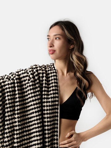 MARSIKOH Beach Towel 'PomPom' in Black