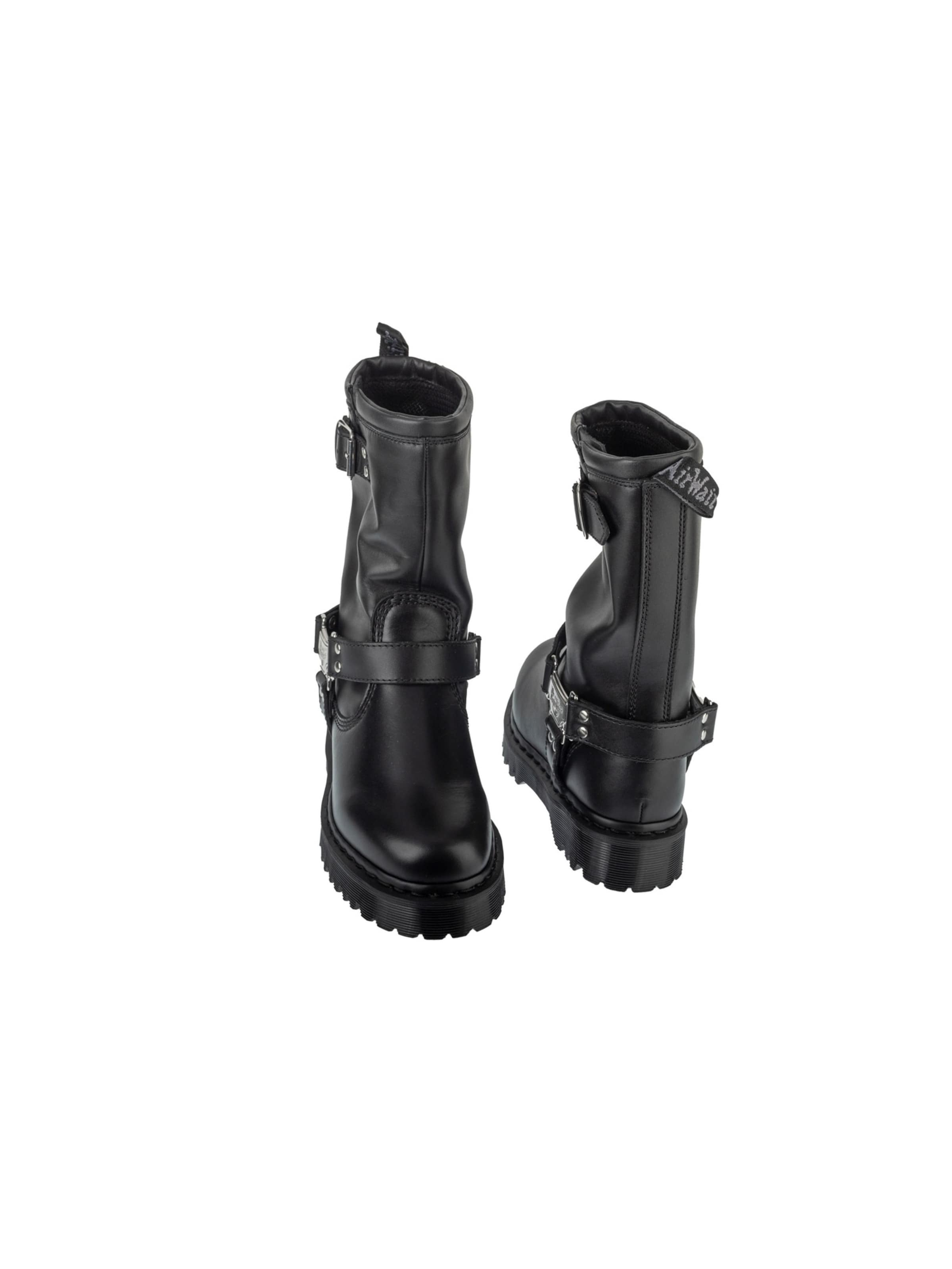 Dr. Martens Boots in Black