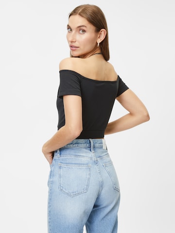 Calvin Klein Jeans Štandardný strih Tričko - Čierna