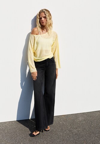 T-shirt Pull&Bear en jaune : devant