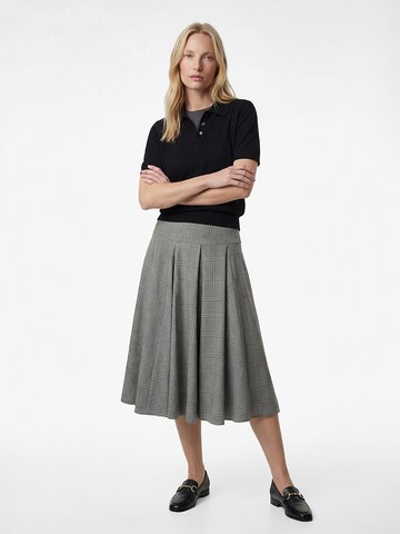 Koton Skirt in Black: front