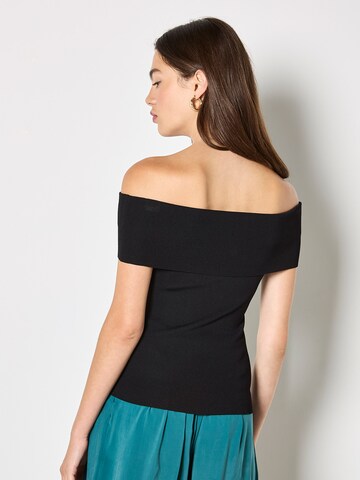 Haut ' ' Apricot en noir