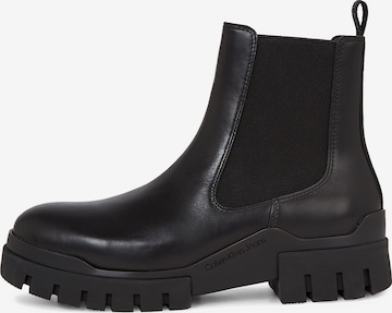 Calvin Klein Jeans Chukka Boots in Black: front