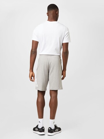 ADIDAS SPORTSWEAR Regular Sportshorts 'Essentials' in Grau