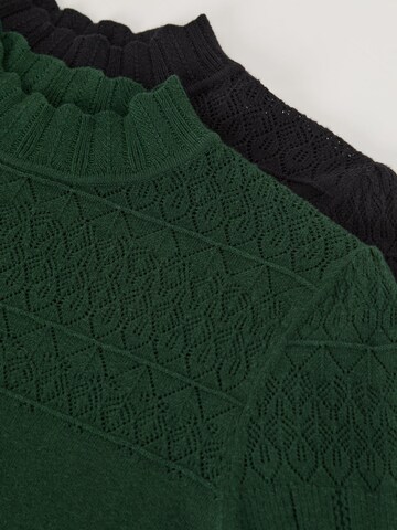 love & roses Pullover in Grün