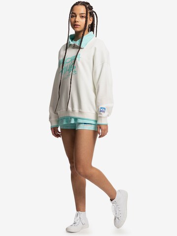 Sweat-shirt 'LENORA' QUIKSILVER en blanc