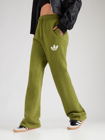 ADIDAS ORIGINALS Широкий Штаны в Зеленый: спереди