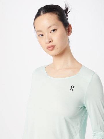 On Performance shirt in Green