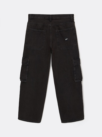 Pull&Bear Normální Džíny s kapsami – černá