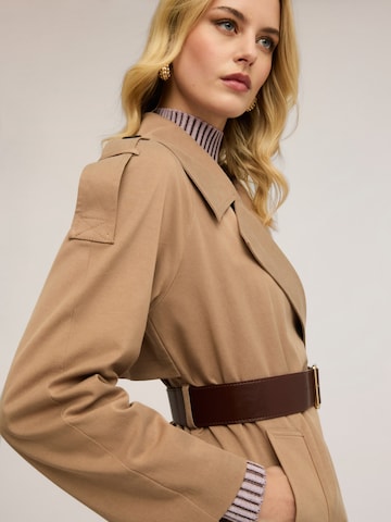 Manteau d’hiver MOTIVI en beige
