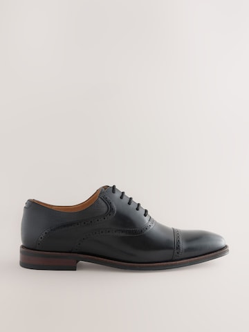 Chaussure à lacets Next en noir