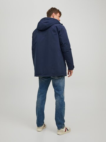 JACK & JONES Зимна парка в синьо