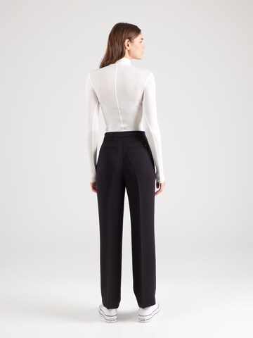 regular Pantaloni con piega frontale di TOMMY HILFIGER in nero