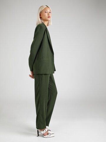 SOAKED IN LUXURY Tapered Trousers 'Shirley' in Green