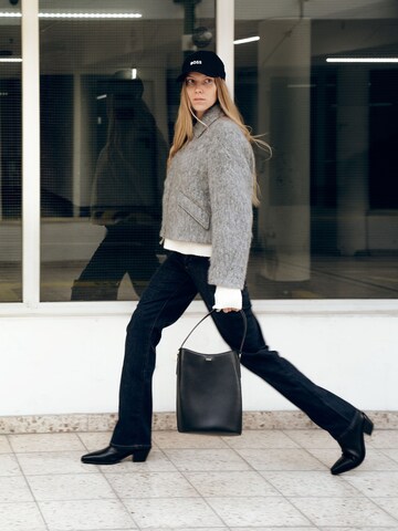 BOSS Демисезонная куртка 'Cafiore1' в Серый