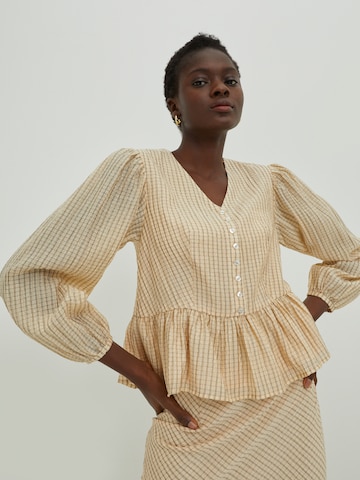 EDITED Blouse 'Nia' in Beige: front