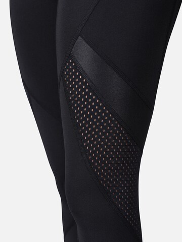 MOROTAI Skinny Sporthose 'CROPPED' in Schwarz