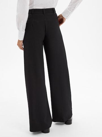 BOSS Regular Trousers in Black