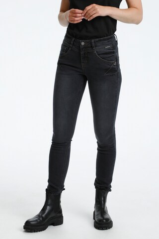 Cream Slimfit Jeans in Zwart: voorkant