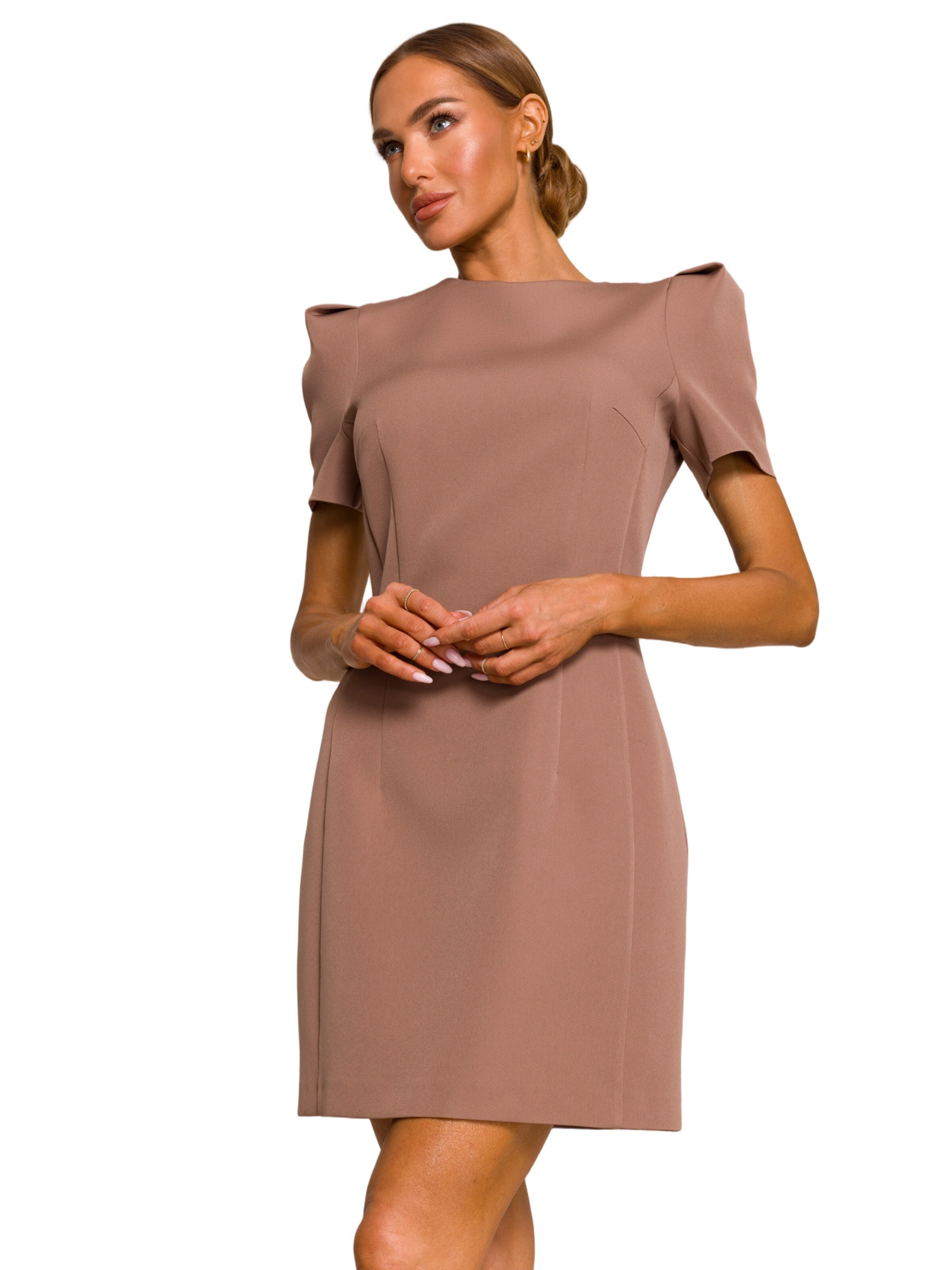 Rochie de la made of emotion pe maro