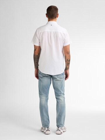 Coupe regular Chemise 'Oceanbreeze' Petrol Industries en blanc