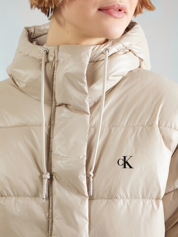 Calvin Klein Jeans Téli dzseki - bézs