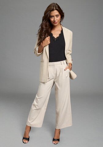 LAURA SCOTT Shaping Bodysuit in Black