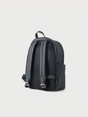Sac à dos 'ESSENTIAL' Karl Lagerfeld en noir