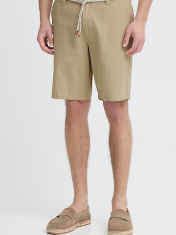 Regular Pantalon chino BLEND en beige : devant